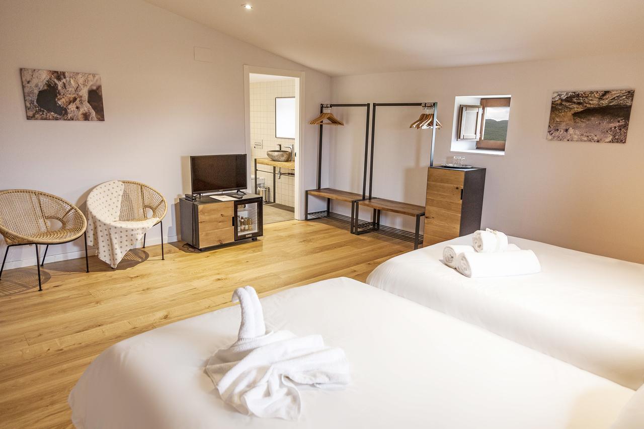 Hotel Casa Albets Lladurs Eksteriør billede